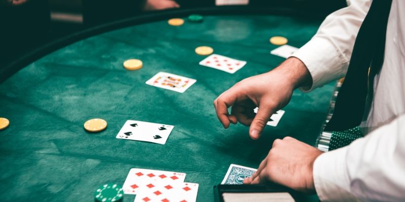pha-dao-blackjack-truc-tuyen-cuc-hay-voi-vai-meo-nho-2312