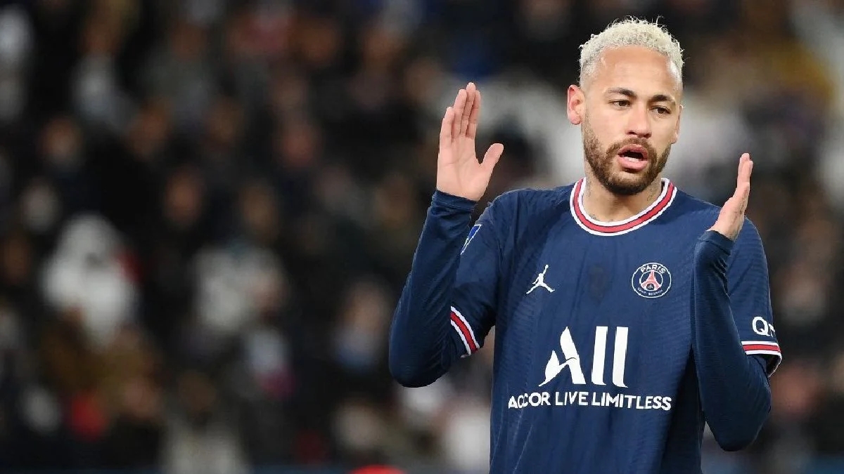 hinh-anh-cau-thu-bong-da-noi-tieng-thich-anime-bao-gom-nhung-ai-413-0